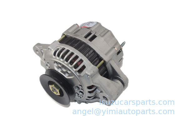 อุปกรณ์จําหน่ายรถยนต์ ISUZU TFR16 4ZD1 4ZE1 Generator ASM 8944728170